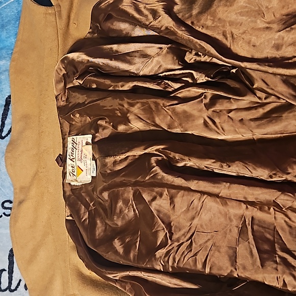 Coat - Picture 2 of 9